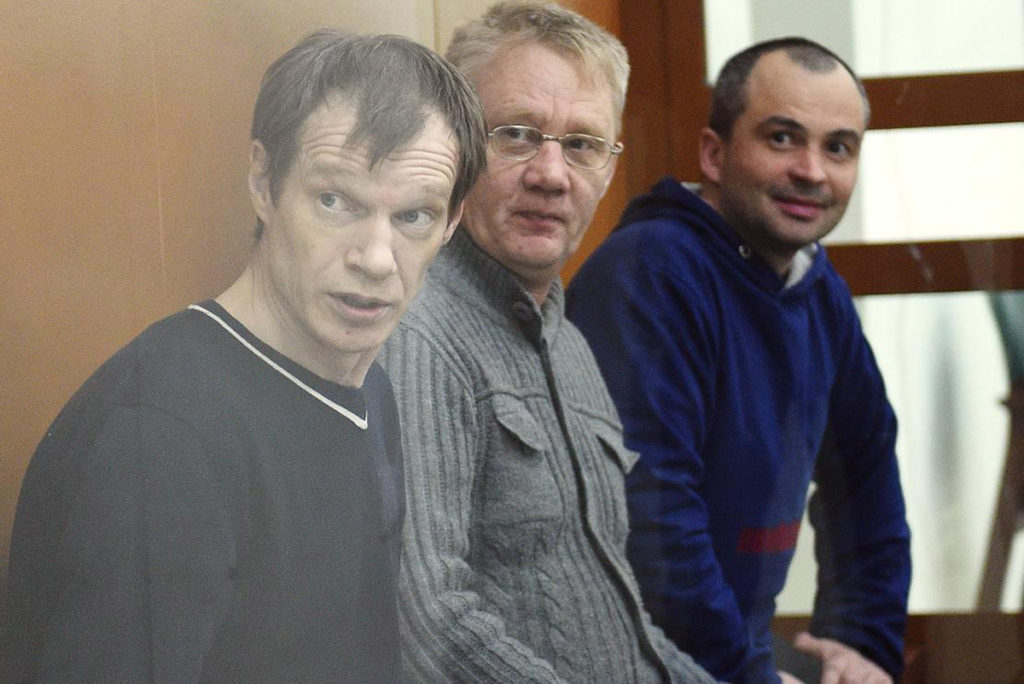 Олег Иванов, Сергей Озеров и Олег Дмитриев в зале суда